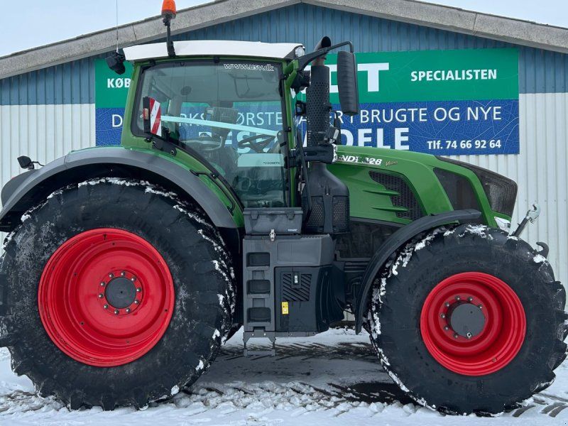 Fendt 828 Vario S4 Profi Plus
