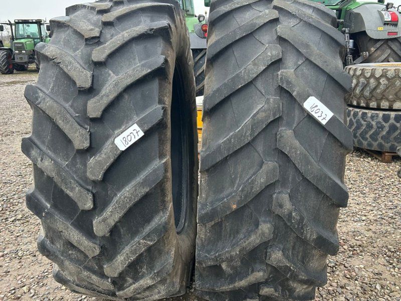 Pirelli 650/65R42