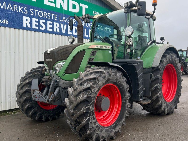 Fendt 724 Vario SCR Profi Plus