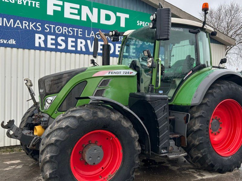 Fendt 724 Vario S4 Profi Plus Med Front PTO