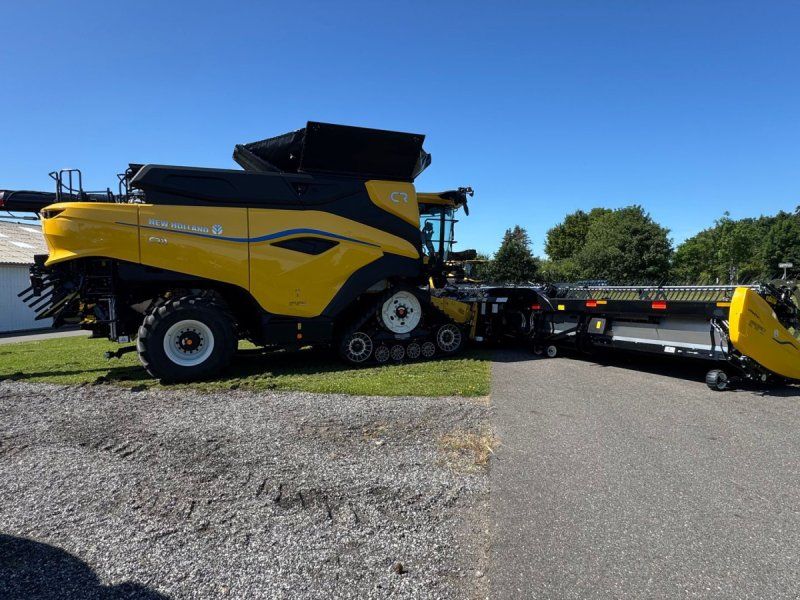 New Holland CR 11