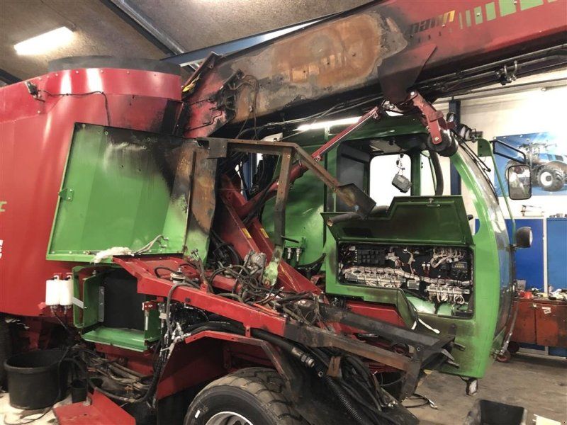 Strautmann Verti-Mix SF1702  Selvkørende blander