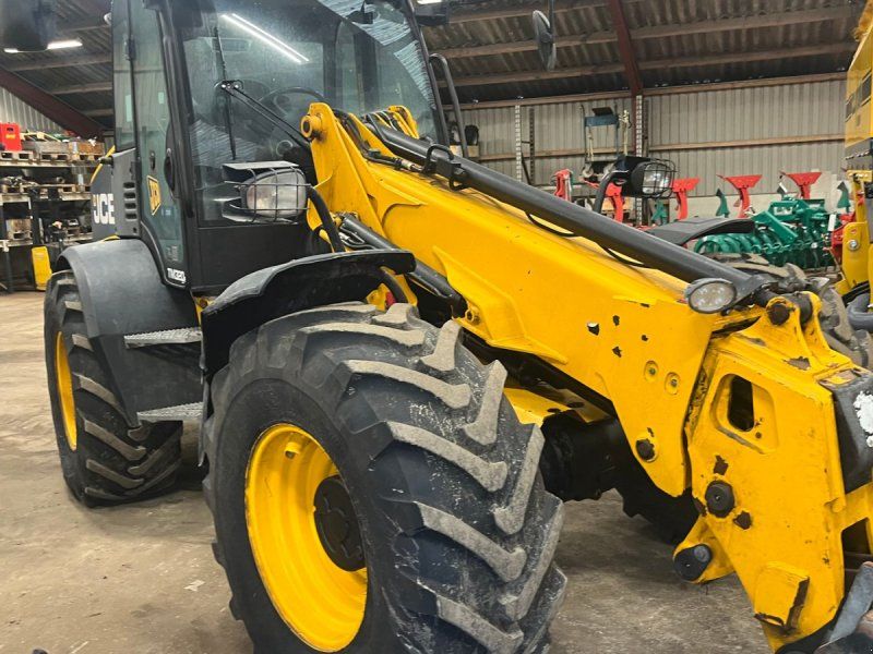 JCB 320S