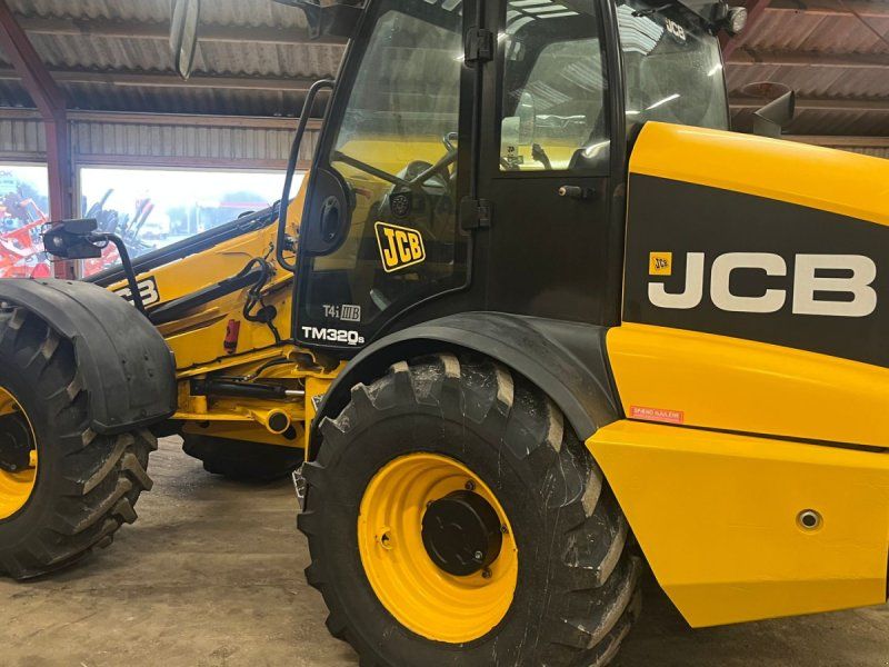 JCB 320S