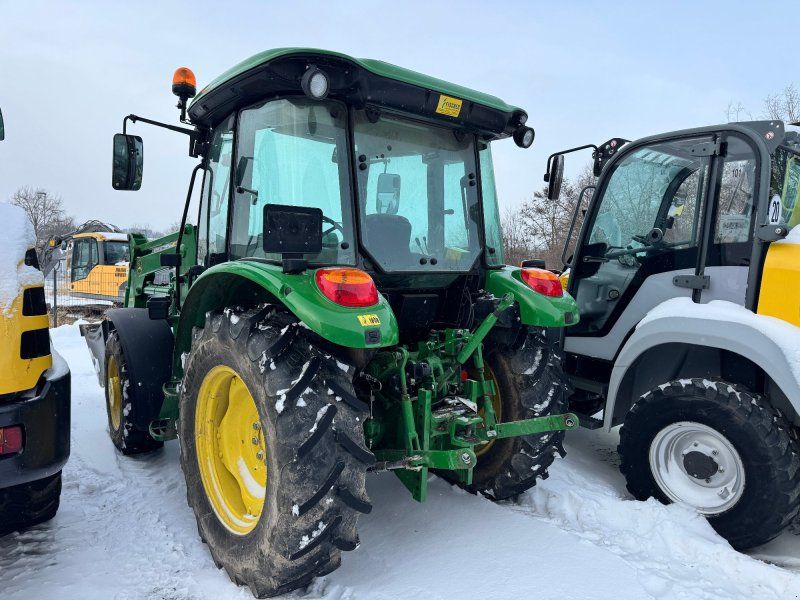 John Deere 5050 E