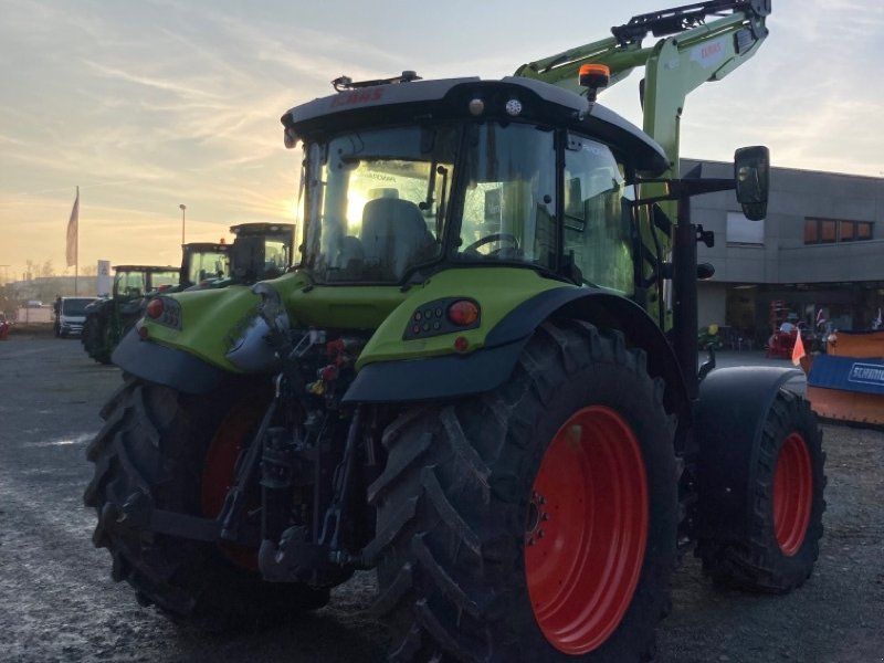 Claas Arion 470