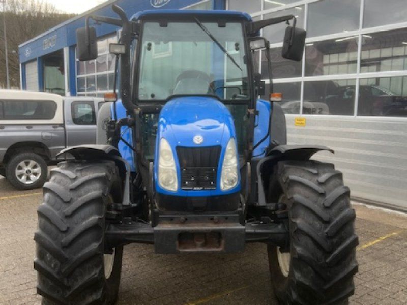 New Holland TL 90