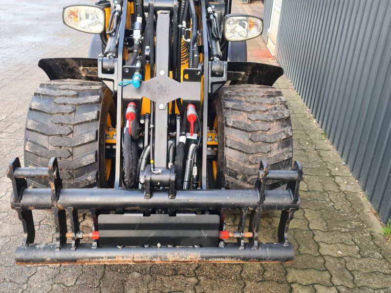 JCB 403 Plus Agri 50 hk