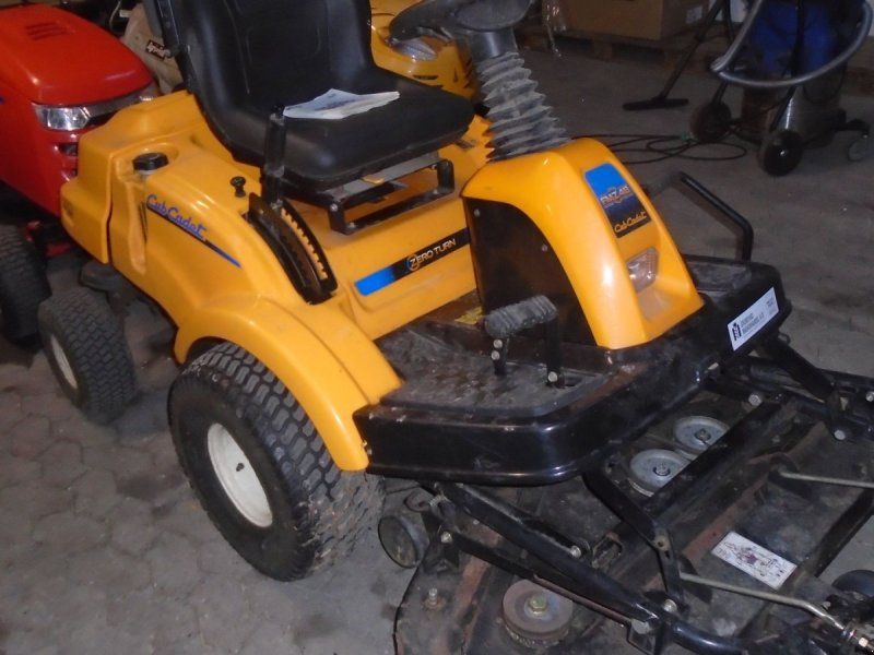 Cub Cadet FMZ48