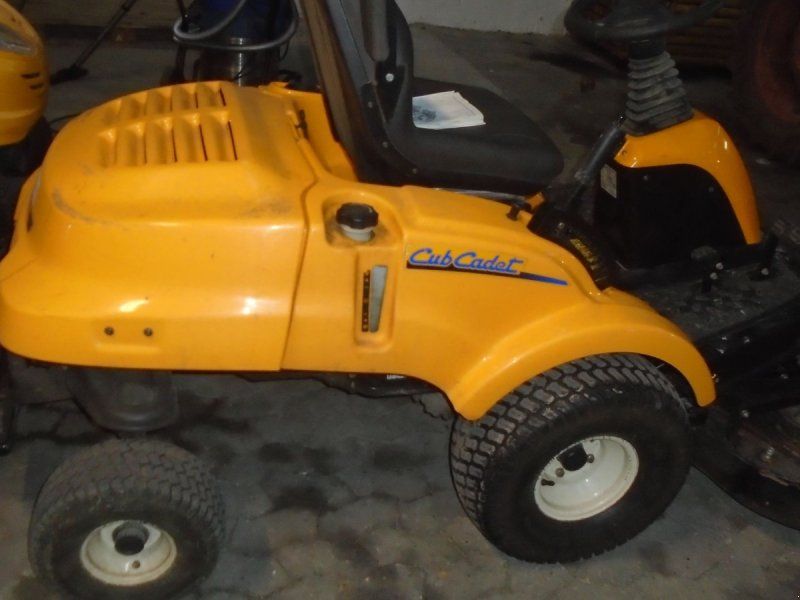 Cub Cadet FMZ48