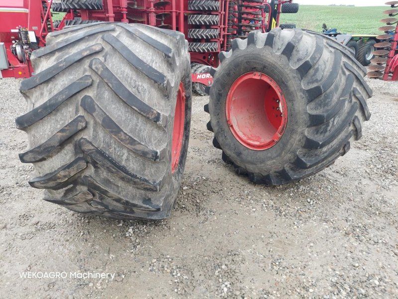 Goodyear Terra-Tire 73 x 44.00 32 NSH