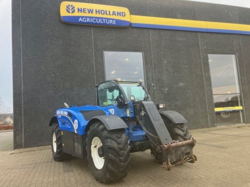 New Holland lm7.42