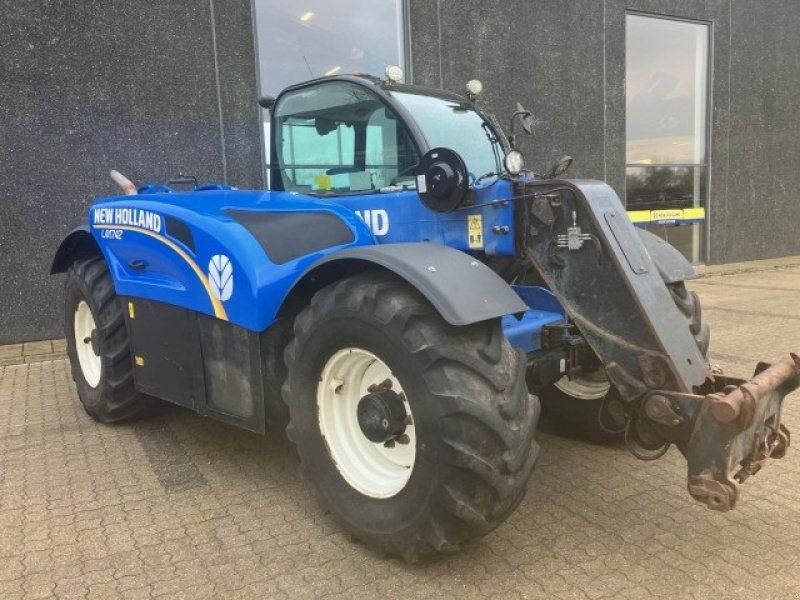 New Holland lm7.42