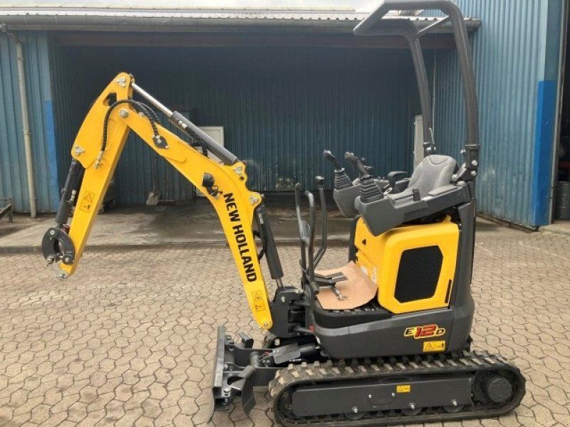 New Holland E12D Roll-bar minigraver