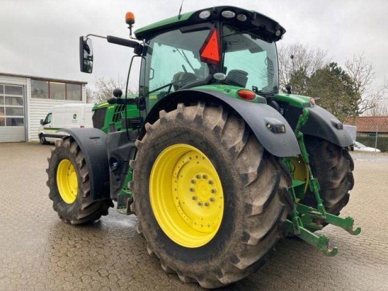 John Deere 6175R