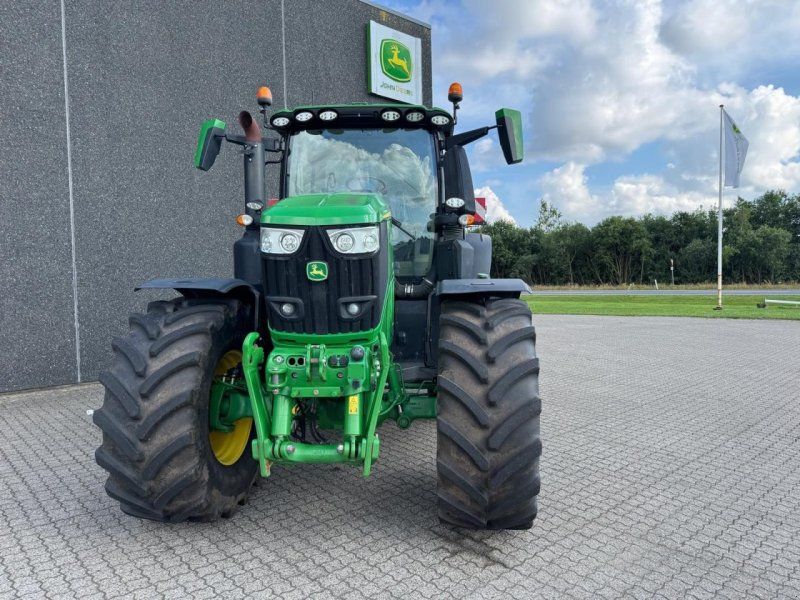 John Deere 6R 250