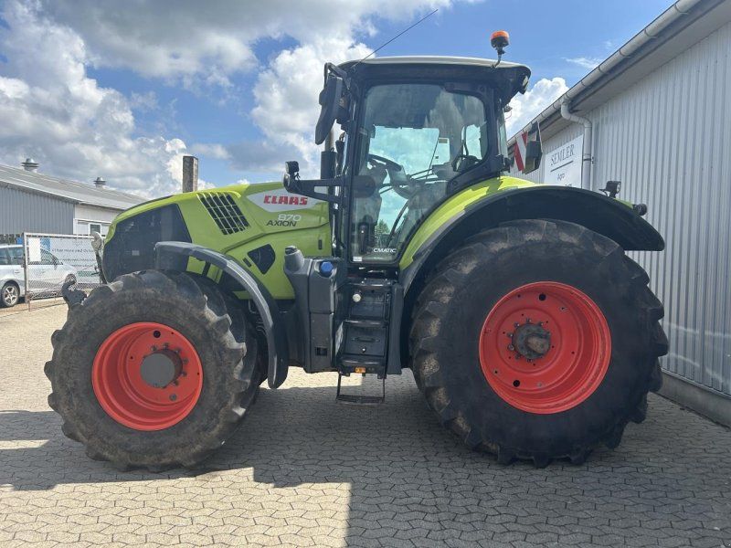 Claas AXION 870