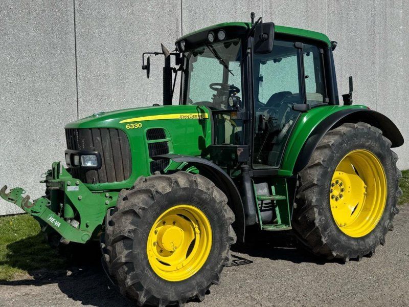 John Deere 6330