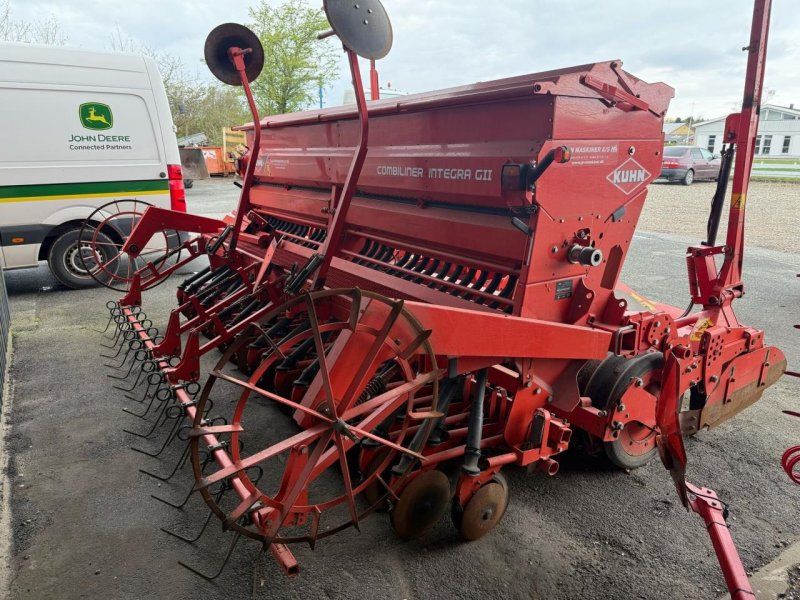 Kuhn COMBILINER 4M