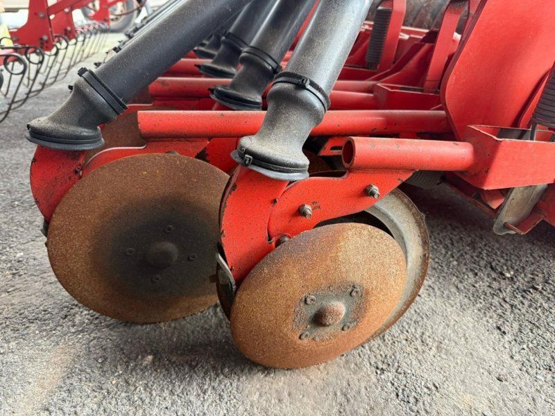 Kuhn COMBILINER 4M