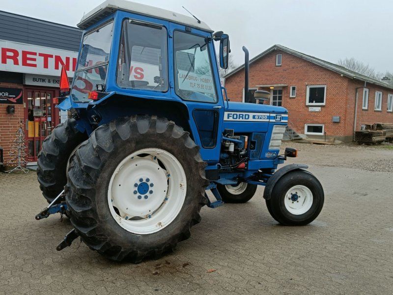 Ford 6700 med en turbo motor