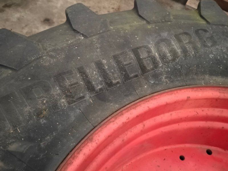 Trelleborg 710/75 R42  1 stk.
