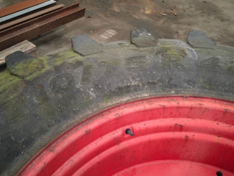 Trelleborg 710/75 R42  1 stk.