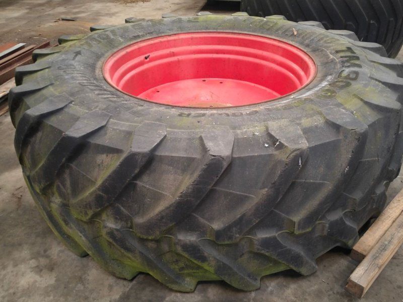 Trelleborg 710/75 R42  1 stk.
