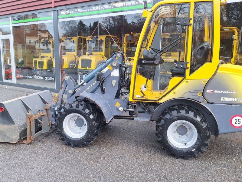 Eurotrac W12-F med kabine