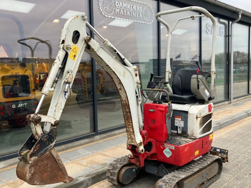 Takeuchi TB210R TB210R