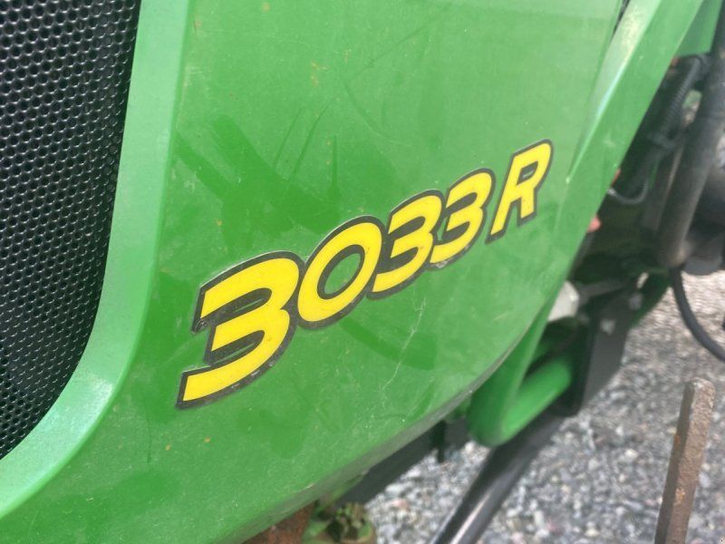John Deere 3033 R