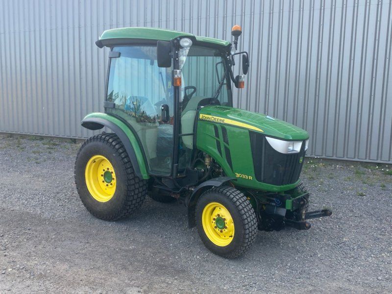 John Deere 3033 R