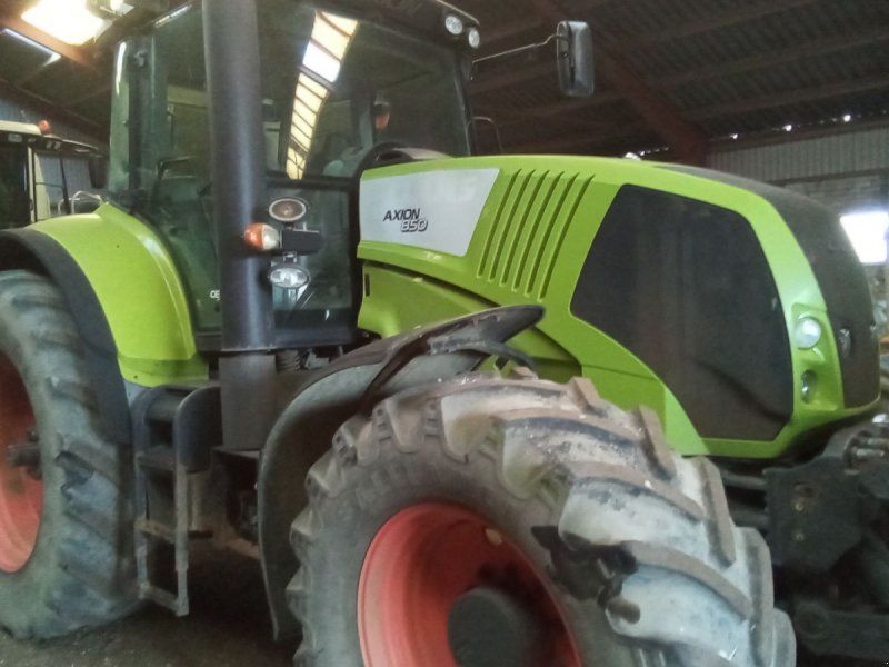 Claas AXION 850
