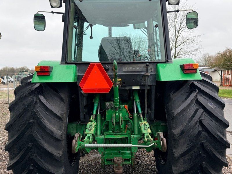 John Deere 3350
