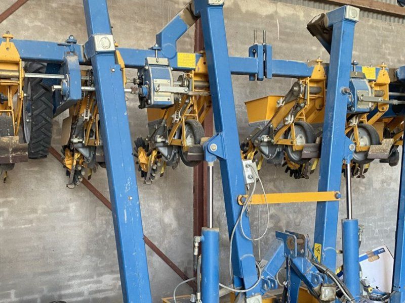 Kleine Unicorn 3, 12 rækket. Utrolig velholdt maskine fra hør.