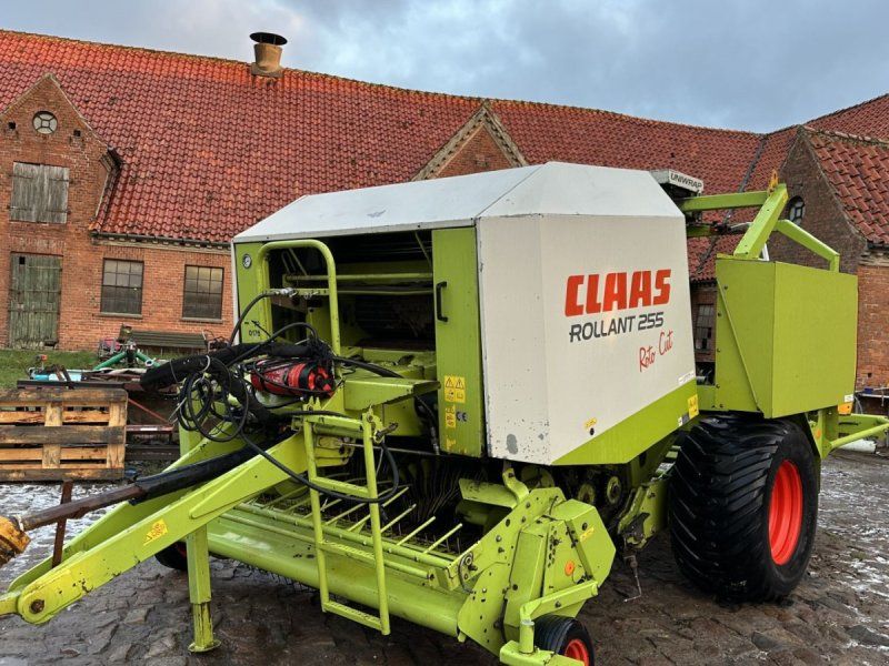 Claas ROLLANT 255 RC UNIWRAP