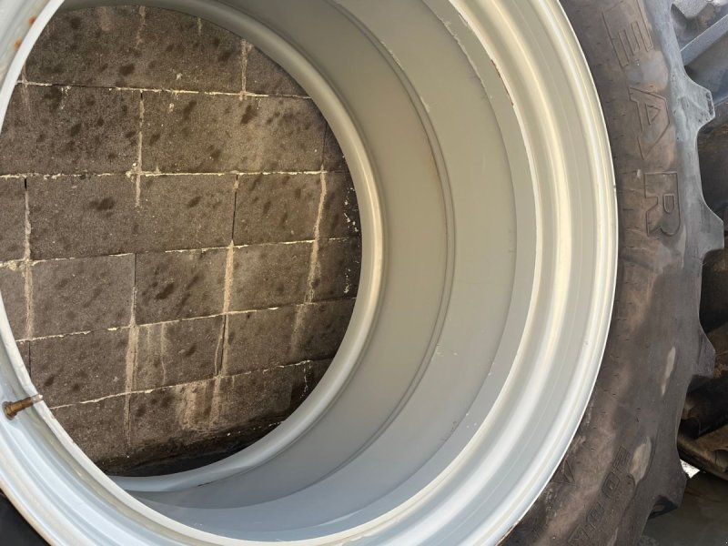 Goodyear 20.8 R42 Nymalet passer til 42”42”