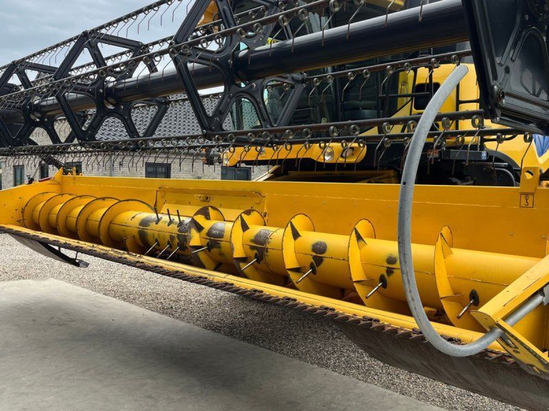 New Holland 24 fod skærebord Årgang  inkl vogn