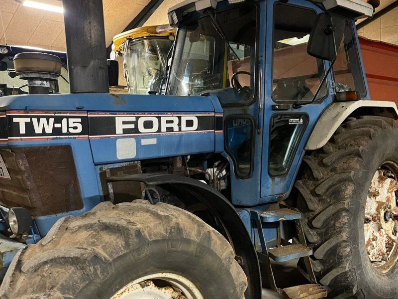 Ford TW 15 Force 2