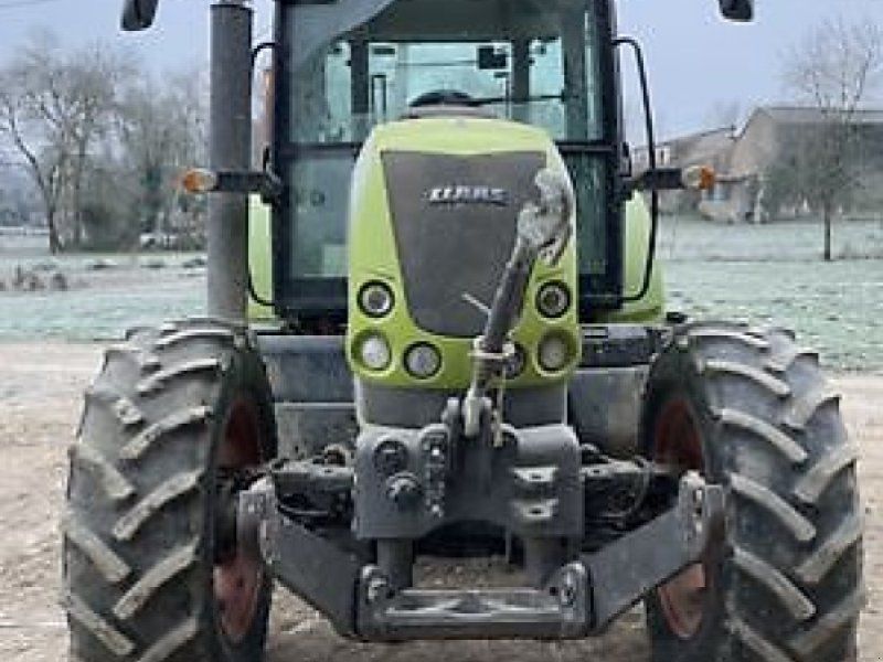 Claas ARION 520