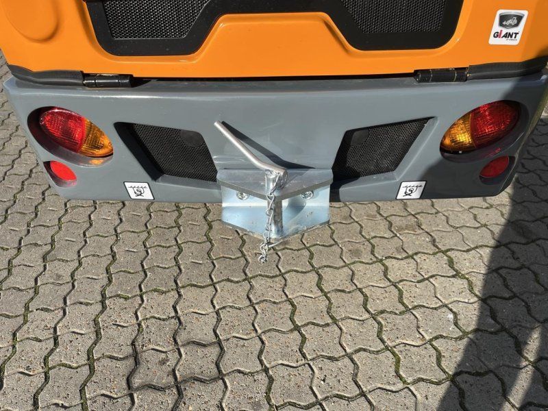 Giant G2700 X-TRA HD PLUS