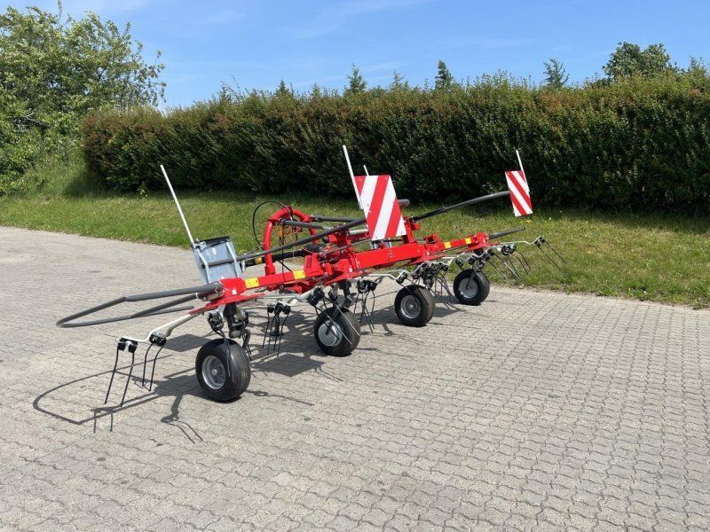 Massey Ferguson TD 524.