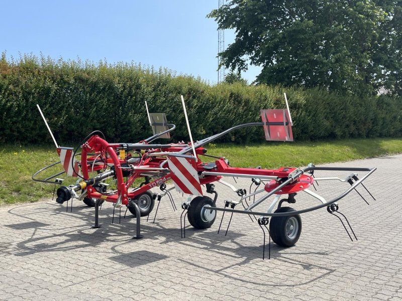 Massey Ferguson TD 524.