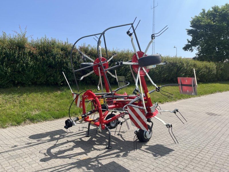 Massey Ferguson TD 524.