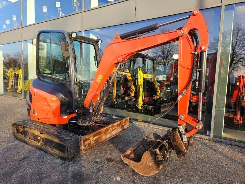 Kubota U 27-4