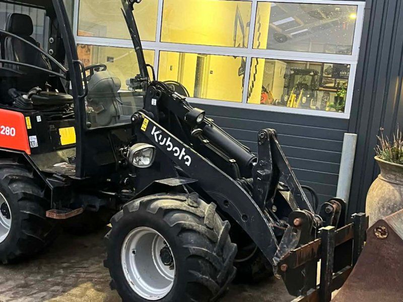 Kubota RT280