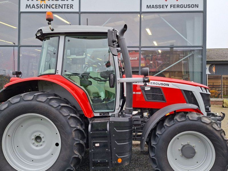 Massey Ferguson 6S.145 Dyna 6 clucive