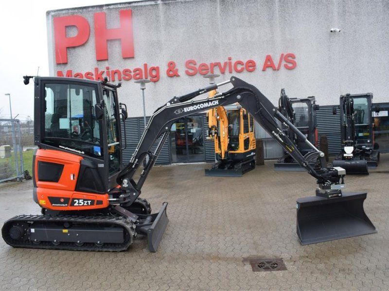 Eurocomach 25 ZT COMPACTTILT ROTATOR CTR3, SMØRESYSTEM