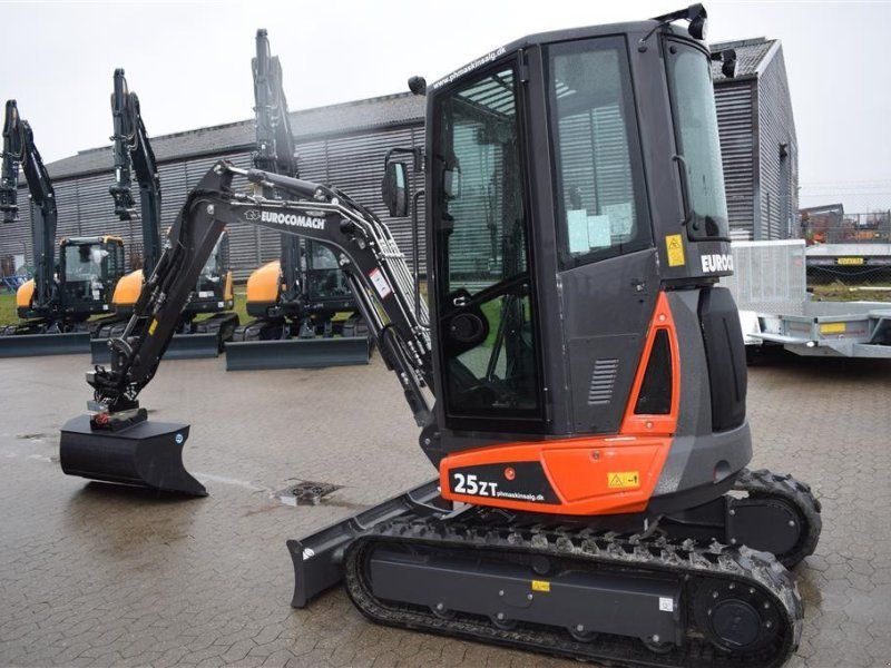 Eurocomach 25 ZT COMPACTTILT ROTATOR CTR3, SMØRESYSTEM