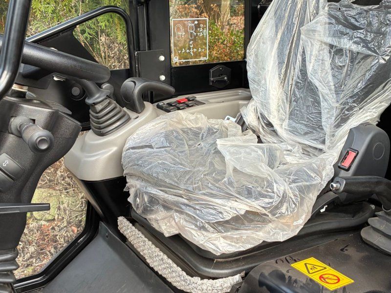 JCB 403 Plus Agri Med kabine og 30 km/t